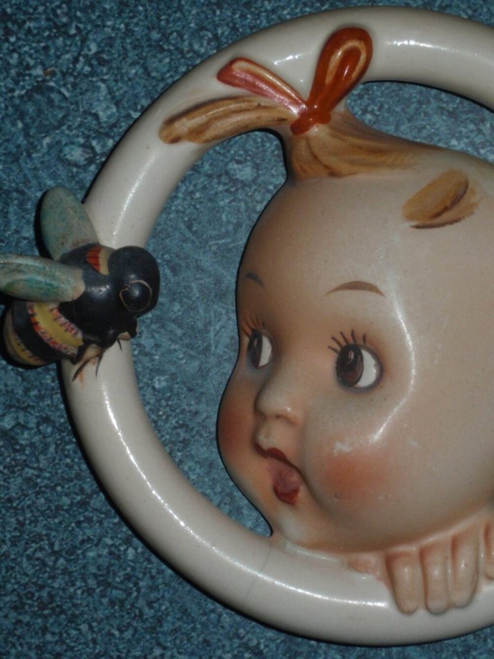 "Ba-Bee Girl" Hummel Ring #30/0B TMK1 Incised Crown Collectible Wall Piece RARE!